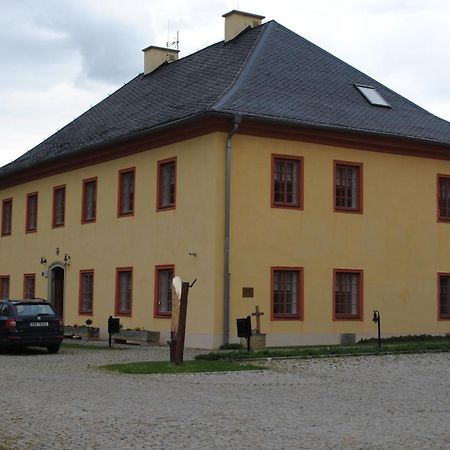 Penzion Na Fare Dubenec Exterior photo