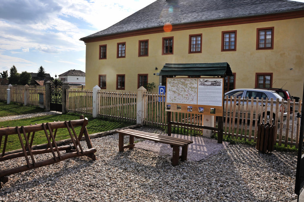 Penzion Na Fare Dubenec Exterior photo
